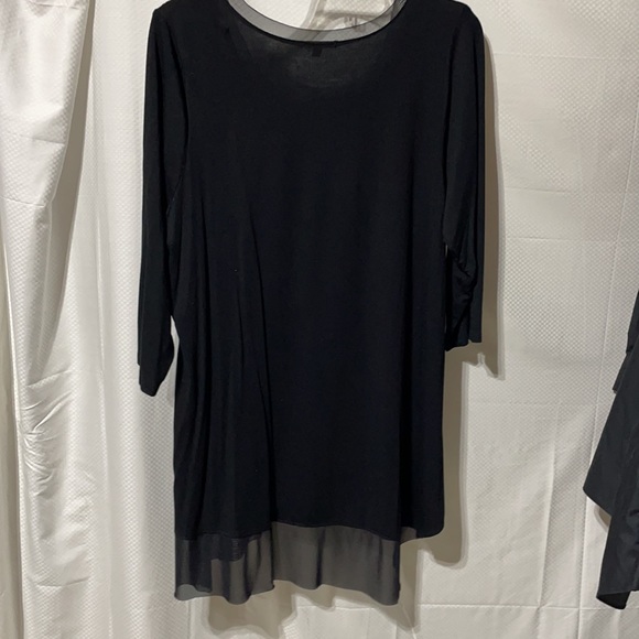 Cable & Gauge 1x black swing top super soft asymmetrical hemline nwot - Picture 6 of 10